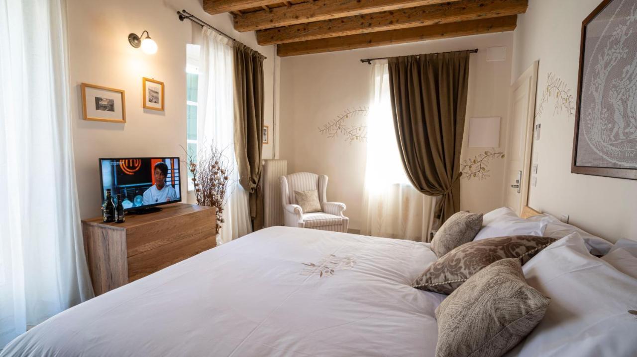 Locanda Dell'Oleificio Mezzane di Sotto 外观 照片